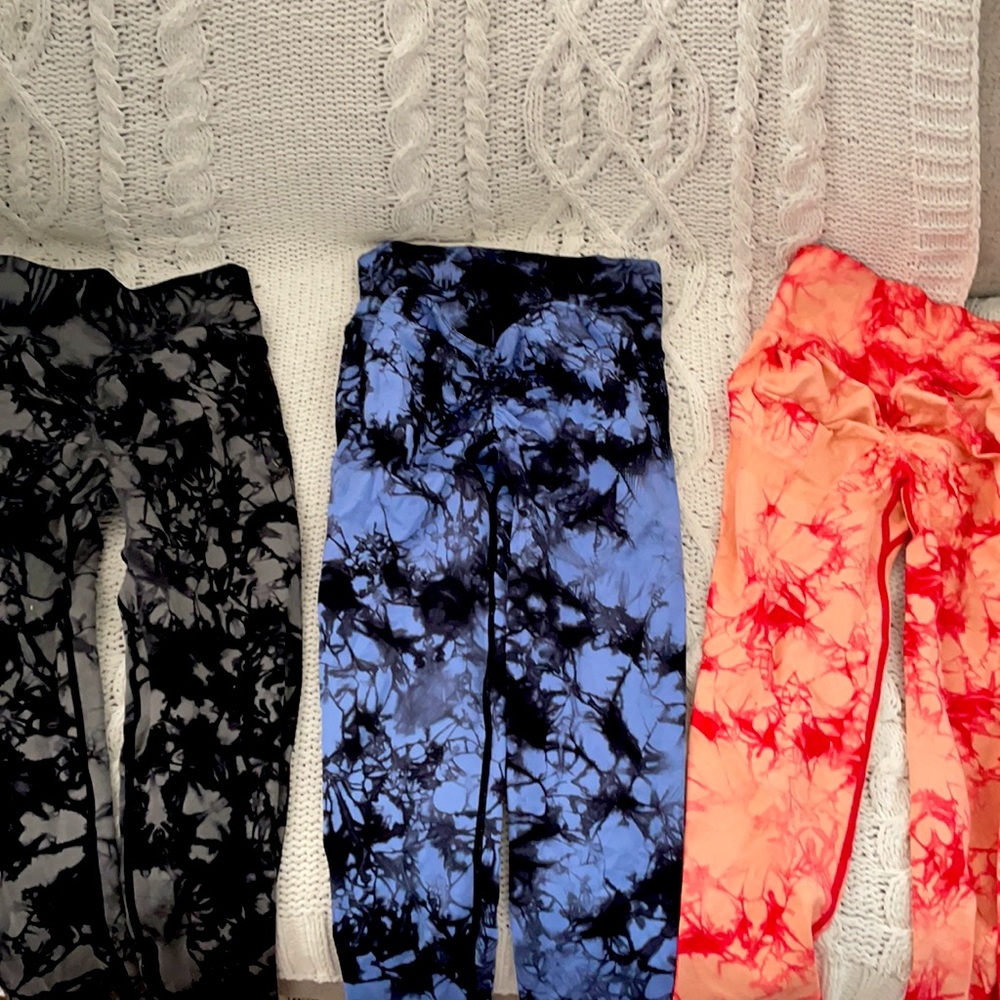 Set of workout pants